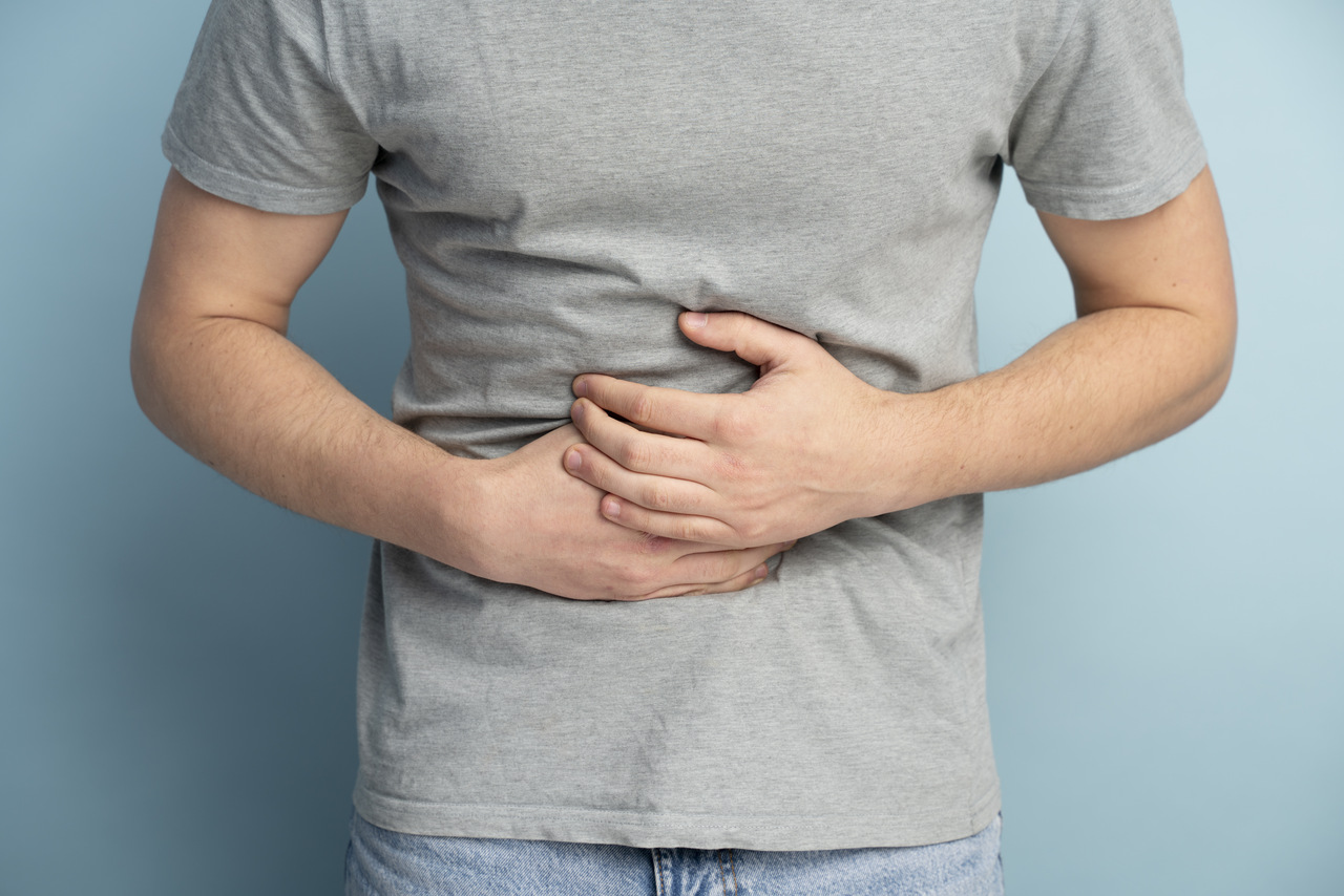 Câncer de intestino: sintomas, diagnóstico e quando a cirurgia é necessária